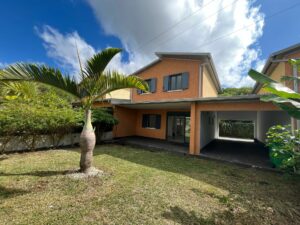 VILLA T4 A VENDRE A LA RAVINE DES CABRIS DE LA REUNION