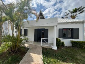 VILLA T4 MEUBLÉE A LOUER A LA RAVINE DES CABRIS A SAINT-PIERRE DE LA RÉUNION