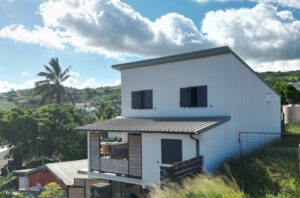 VILLA 190 M² + maison créole de 80 m² à vendre