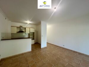 APPARTEMENT T2 A VENDRE A SAINT GILLES LES BAINS DE LA RÉUNION