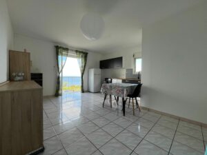 APPARTEMENT T2 MEUBLÉ À LOUER À PETITE-ILE DE LA RÉUNION
