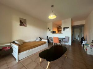 APPARTEMENT T2 MEUBLÉ À LOUER A SAINT-PIERRE DE LA RÉUNION