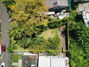 Terrain À Vendre A PETITE ILE DE LA REUNION