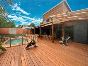 VILLA T4 AVEC STUDIO INDEPENDANT A VENDRE AU TAMPON DE LA REUNION