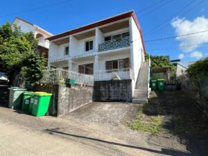 IMMEUBLE A VENDRE A PETITE ILE DE LA REUNION