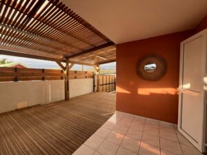 VILLA T3 MEUBLÉE À LOUER À LA RAVINE DES CABRIS À SAINT-PIERRE DE LA RÉUNION