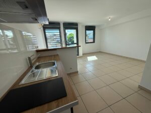 APPARTEMENT STUDIO A VENDRE A SAINT PIERRE DE LA REUNION