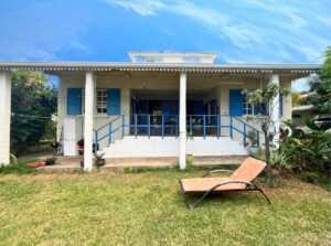 VILLA T5 A VENDRE A L'ETANG SALE LES HAUTS DE LA REUNION