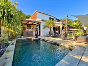 VILLA T4 MEUBLÉE À LOUER À GRAND BOIS DE LA RÉUNION