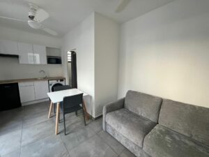 STUDIO MEUBLE A LOUER A SAINT PIERRE DE LA RÉUNION
