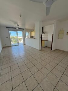 APPARTEMENT T3 A VENDRE A SAINT PIERRE DE LA REUNION
