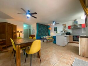 APPARTEMENT T3 MEUBLÉ À LOUER A SAINT-PIERRE DE LA RÉUNION