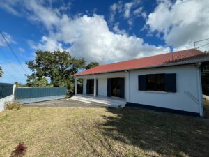 MAISON T4 MEUBLEE À LOUER À LA RIVIÈRE SAINT-LOUIS DE LA RÉUNION