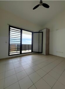 STUDIO À LOUER À TERRE SAINTE DE LA RÉUNION